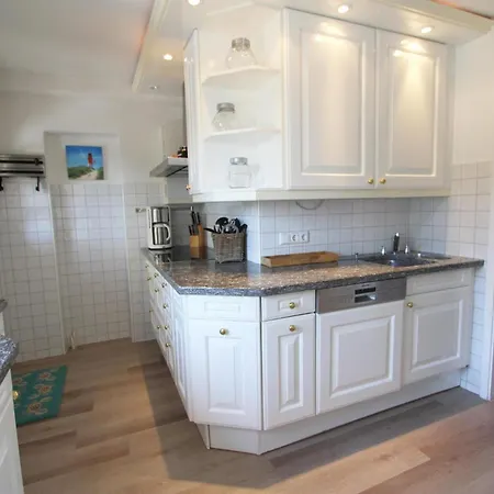 Braderup - Braderuper Str 14 * Wenningstedt-Braderup